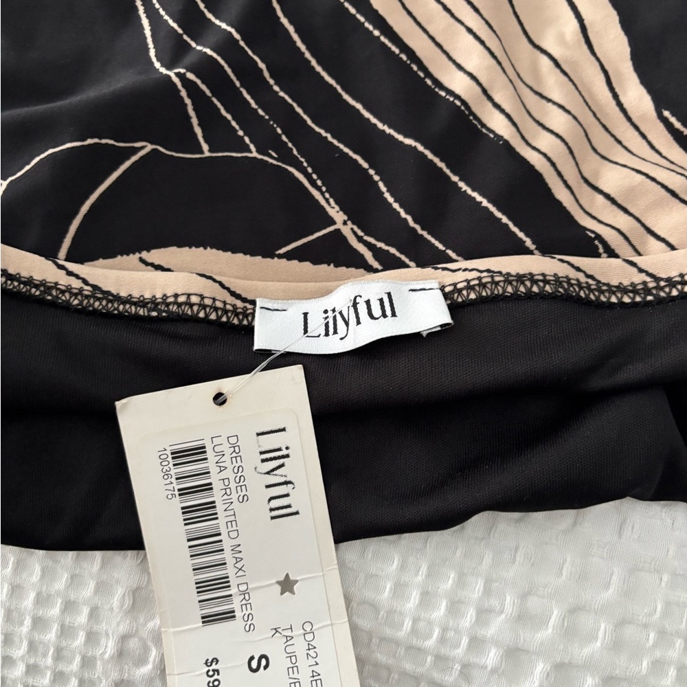 Lilyful Maxi Dress-New - Picture 5 of 5